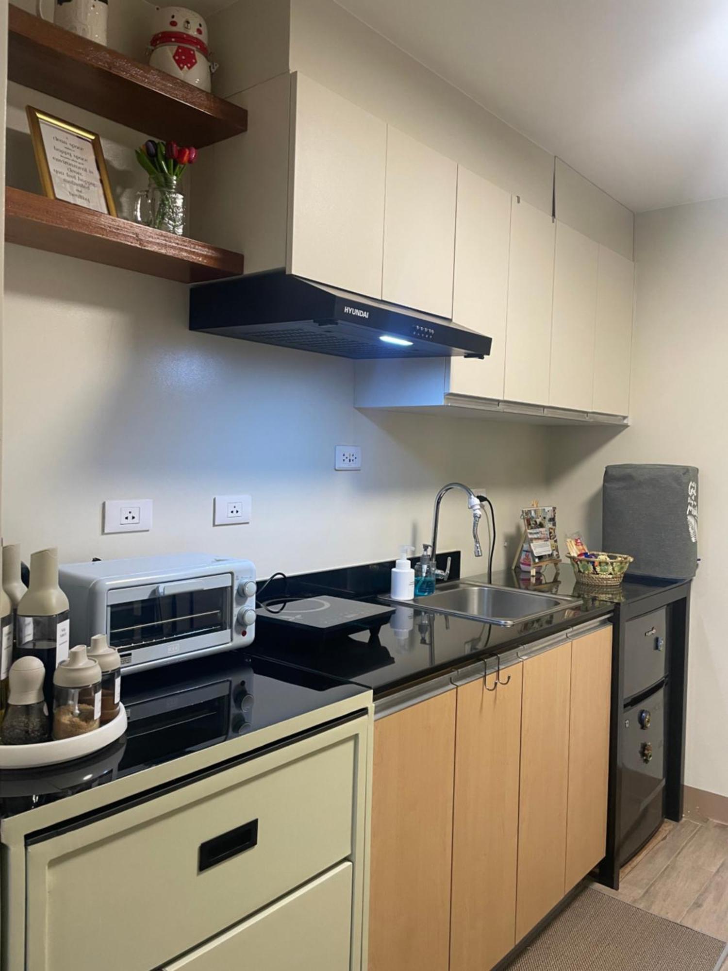 Condo Home With Fast Wifi In Bacolod City Екстериор снимка
